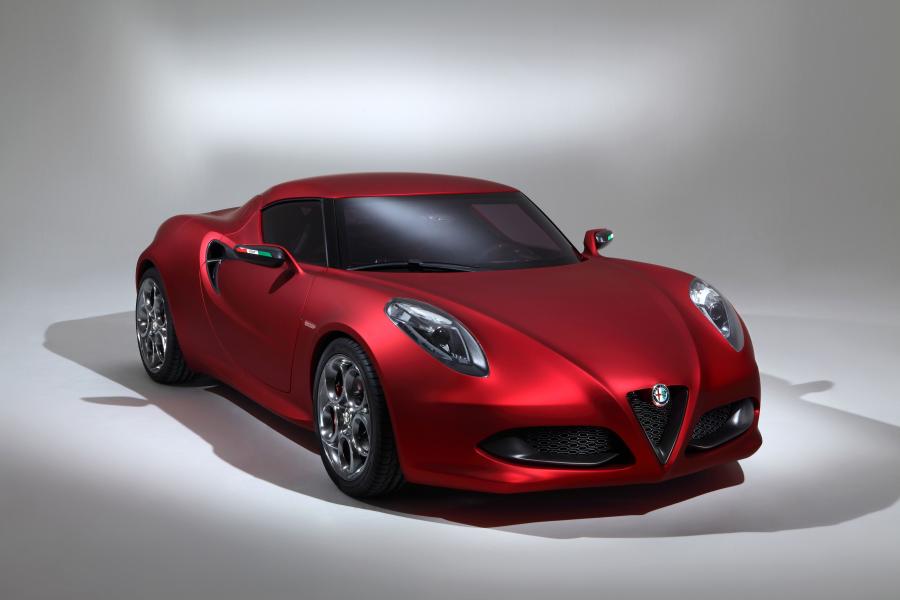  Alfa Romeo 4C Concept 2011 года  (фото 2 из 24)
